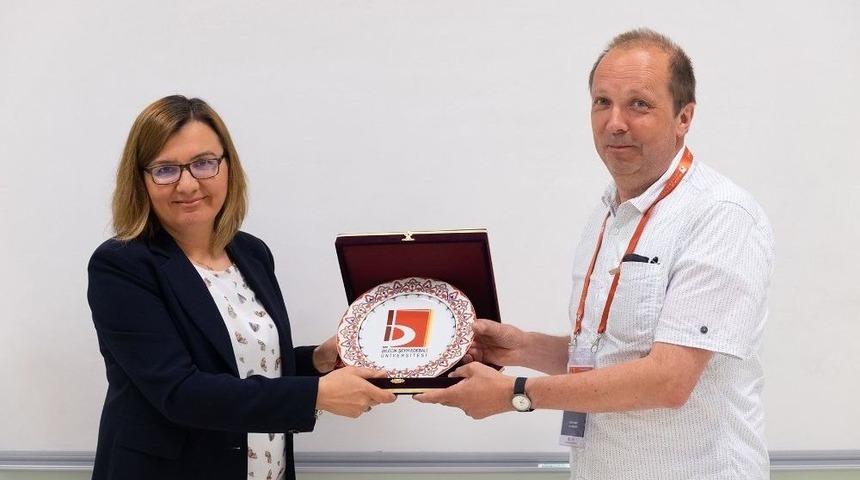 Şeyh Edebali Üniversitesi Uluslararsı Matematik Çalıştay’ına Ev Sahipliği Yaptı