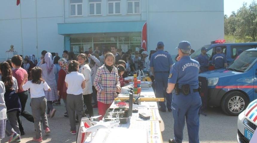 Jandarmadan &Ccedil;ocuklara Eğitim