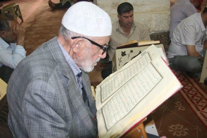 Kilis’te 14 Asırlık Mukabele Geleneği Sürüyor G5