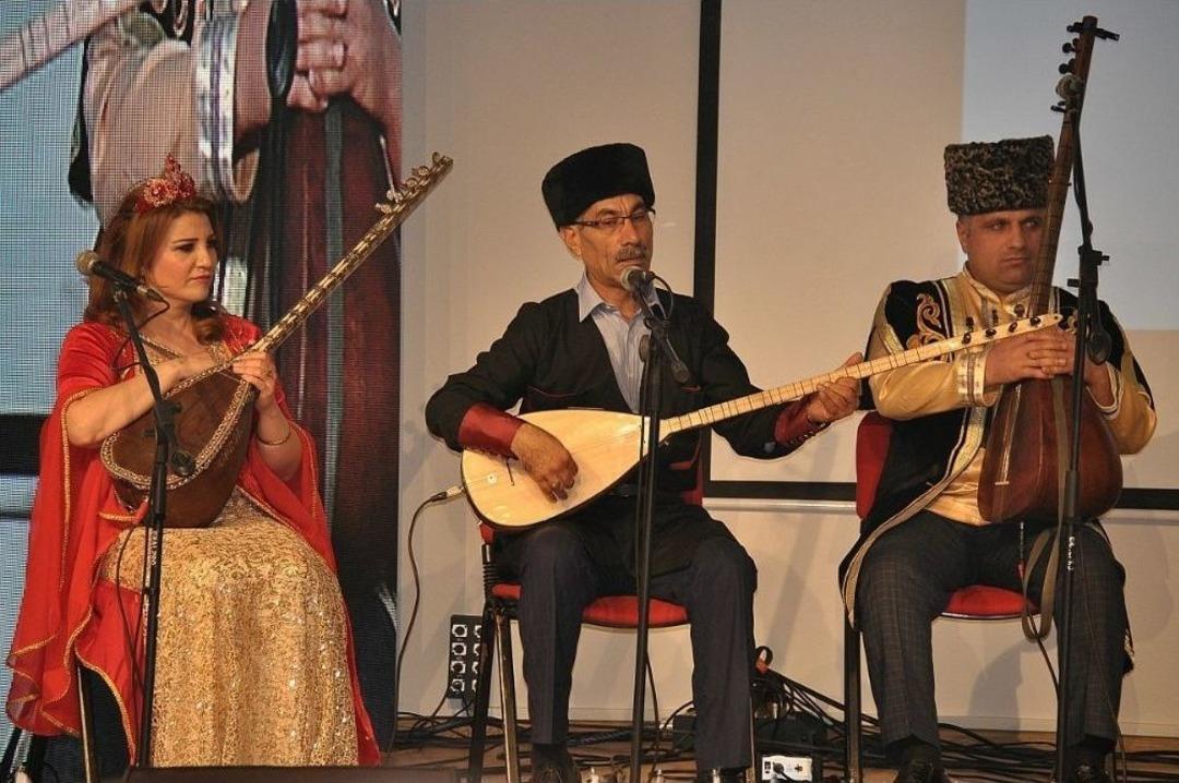 T&uuml;rk D&uuml;nyası Aşıkları Osmaniye&rsquo;de Buluştu