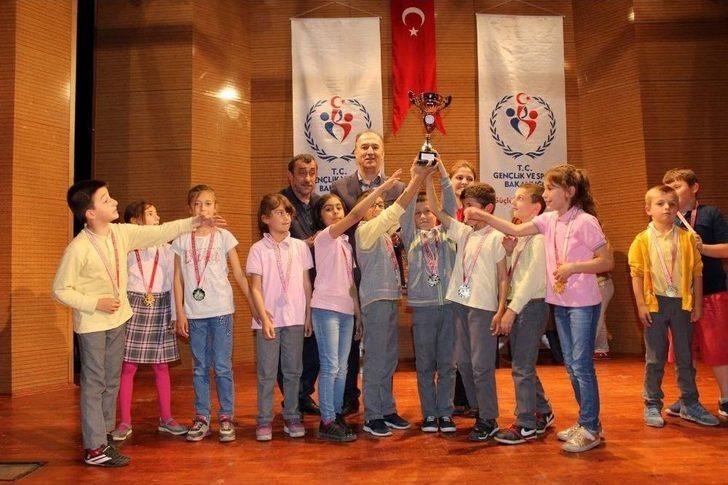 Çocuk Oyunları Şenliğinin Ödülleri Verildi G5