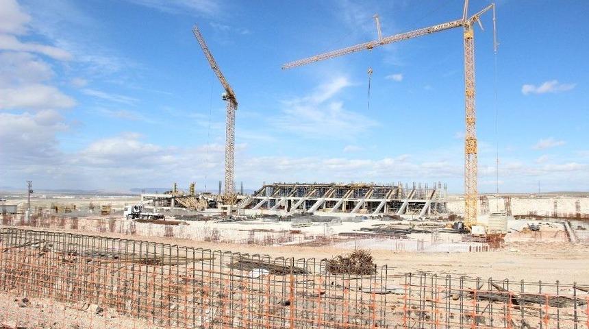 Karaman’ın Uefa Standartlarındaki Yeni Stadyumunda Tribünler Ortaya Çıktı