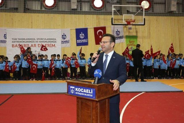 Gölcük Ortaokulu Spor Salonu’nun Tanıtımı Yapıldı