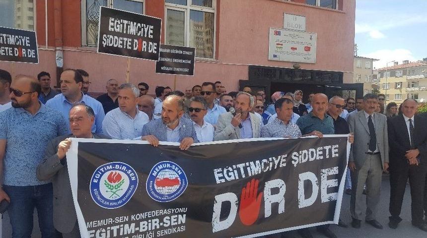 Öğretmene ’veli’ Dayağı