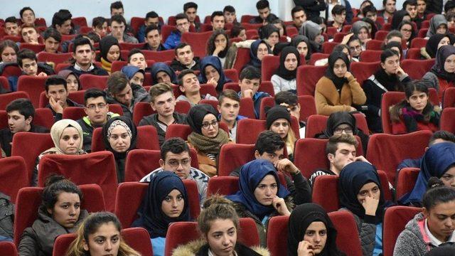 Üniversite Adaylarına ‘terör’ Konferansı