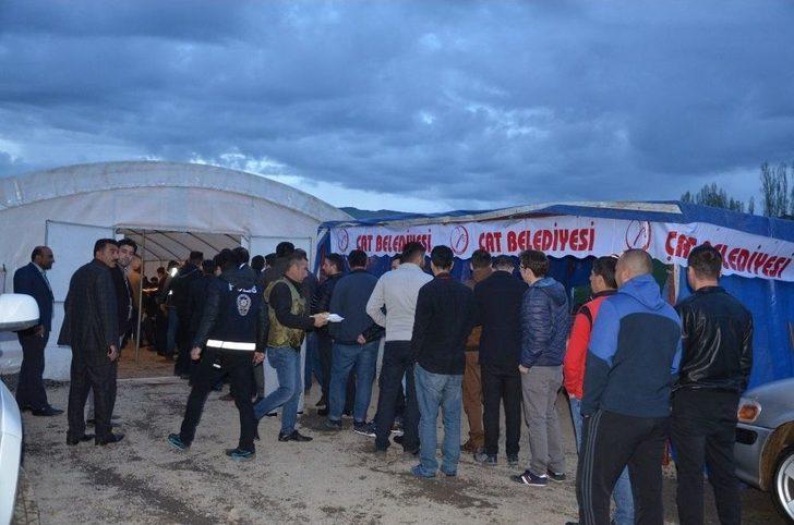 Başkan Kılıç, Orucunu İftar Çadırında Açtı G3