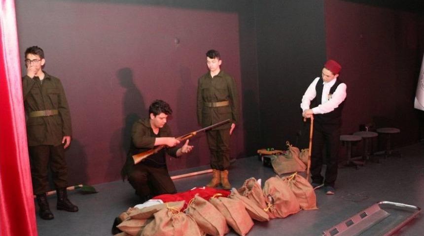 Lise &Ouml;ğrencilerinden Şehitlere Vefa Programı