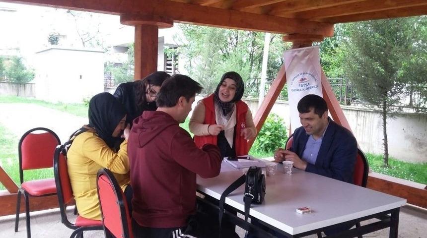 Gen&ccedil;lik Merkezinden Farkındalık Programı