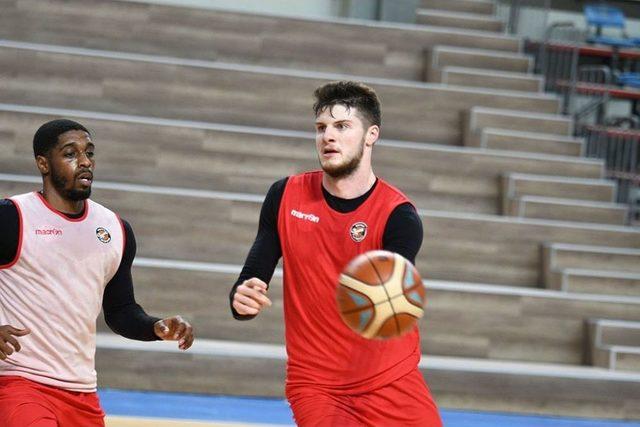 Büyükşehir Basket İbb İle Karşılaşıyor