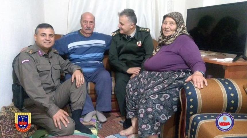 İl Jandarma Komutanı Acara&rsquo;dan Kore Gazisine Ziyaret