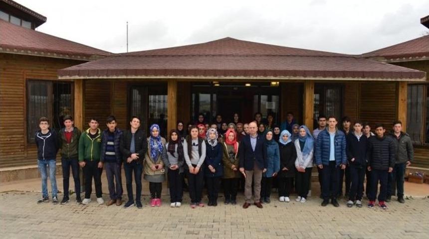 Gediz Belediyesi&rsquo;nden Başarılı 40 &Ouml;ğrenciye İstanbul Gezisi