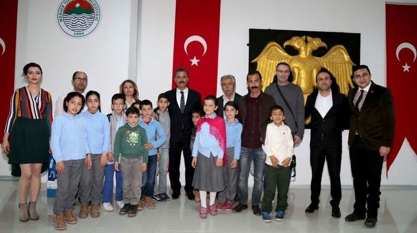 Toroslar&rsquo;da &rsquo;pet Şişeni Ver, Duymayan Kalmasın&rsquo; Projesi