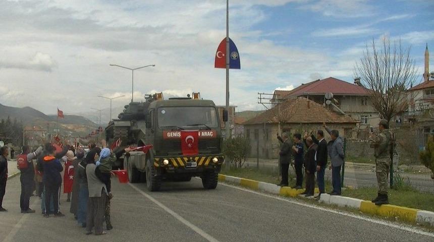Sınıra Zırhlı Ara&ccedil; Sevkıyatı