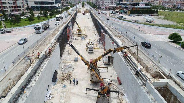 Başkan Altay, Yapımı Devam Eden Köprülü Kavşakları İnceledi