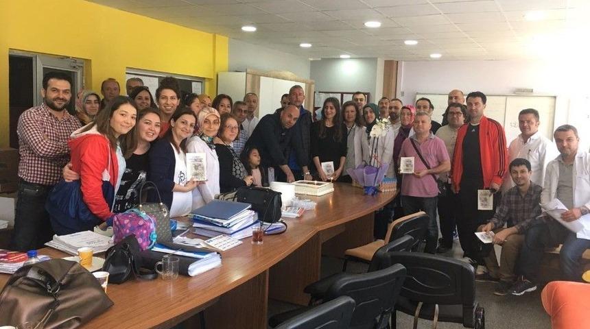 Fatsa&rsquo;da &Ouml;ğretmen Şiir Kitabı &Ccedil;ıkardı