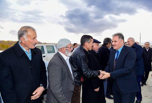 Başkan Çakır Yol Çalışmalarını Yerinde İnceledi