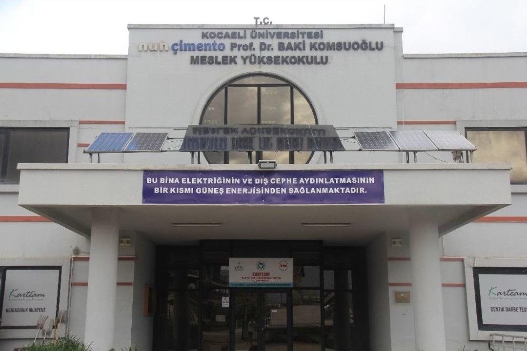 (&ouml;zel)bu &Uuml;niversite Kendi Elektriğinin Bir Kısmını Kendisi &Uuml;retiyor