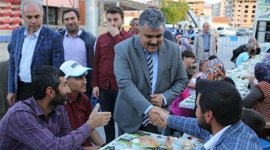 Ereğli&rsquo;de Geleneksel Mahalle İftarları Başladı