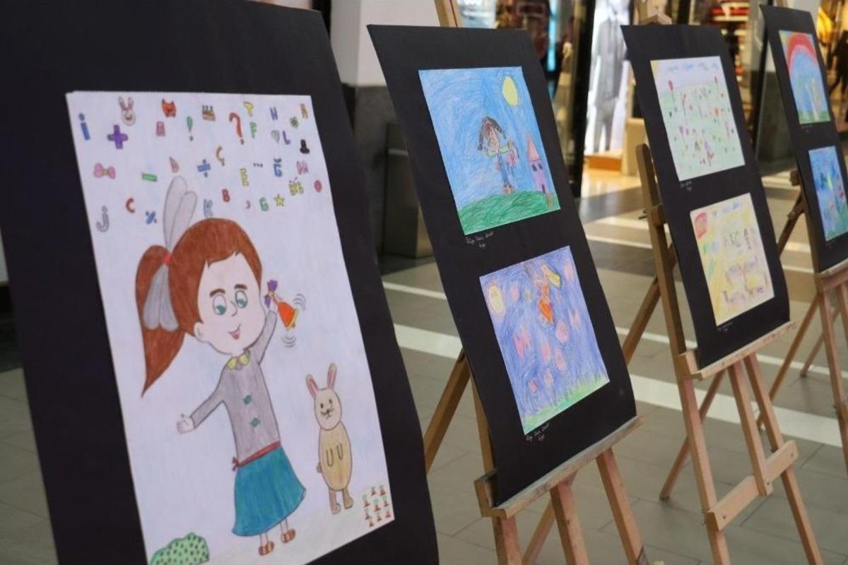 Miniklerin Eserleri Forum Magnesia&rsquo;da G&ouml;r&uuml;c&uuml;ye &Ccedil;ıktı