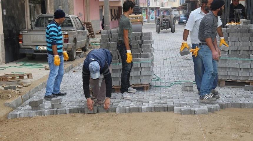 Turgutlu&rsquo;nun Mahallelerinde Yenileme &Ccedil;alışmaları S&uuml;r&uuml;yor