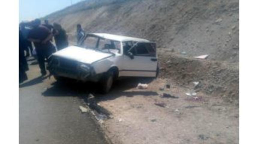 Kazada Yaralanan Kadın Hayatını Kaybetti