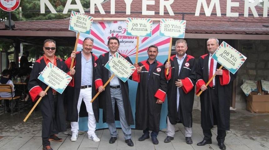 Sd&uuml;&rsquo;n&uuml;n 3 Kuşağı Bir Arada