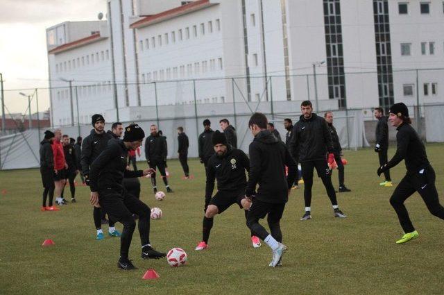 Eskişehirspor’da Samsunspor Mesaisi Başladı