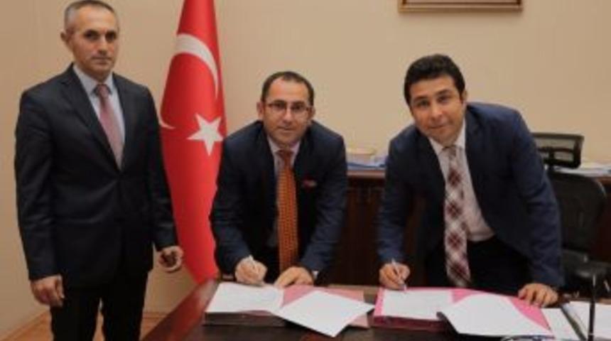 H&uuml;k&uuml;ml&uuml;ler, Park Bah&ccedil;e İşlerinde &Ccedil;alıştırılacak