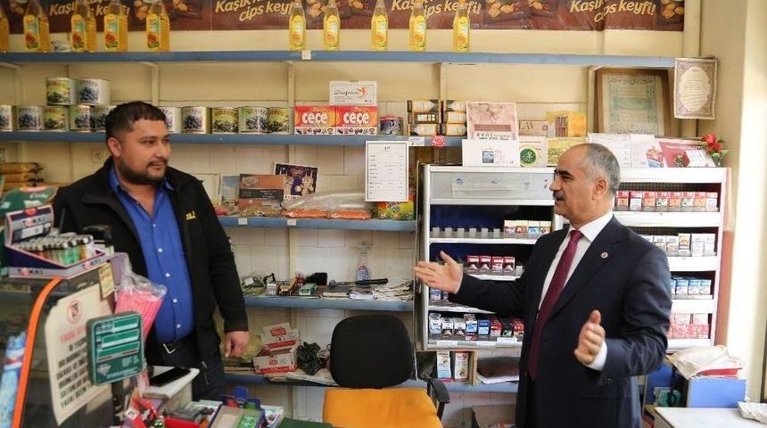 Başkan Aydın Mahalle Bakkallarına Destek Verdi