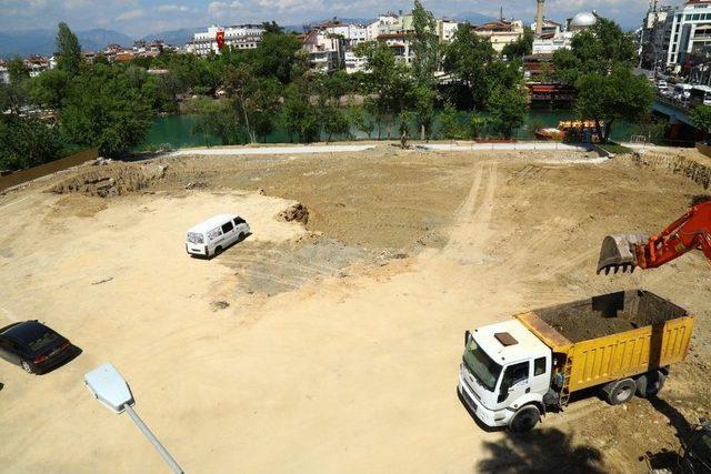 Manavgat Kent Meydanı Projesi Başladı