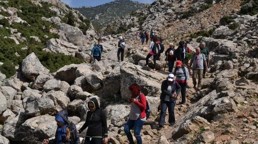 Konyaaltı Belediyesi, Doğayla Buluşturuyor