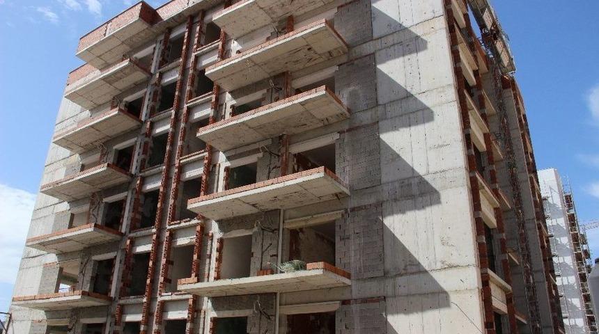 4’üncü Kattan Düşen İnşaat İşçisi Öldü