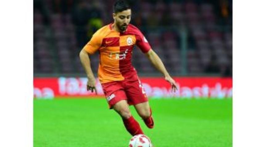 Galatasaray&rsquo;da Emrah Başsan İle Tarık &Ccedil;amdal Kamp Kadrosuna Alınmadı