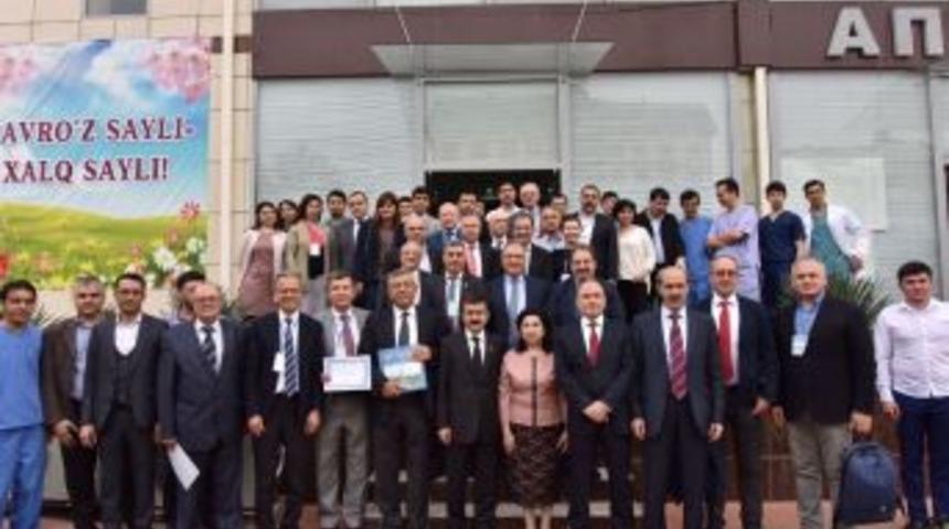 T&uuml;rk Kbb Doktorları &Ouml;zbekistan&rsquo;da Bir İlki Ger&ccedil;ekleştiriyor