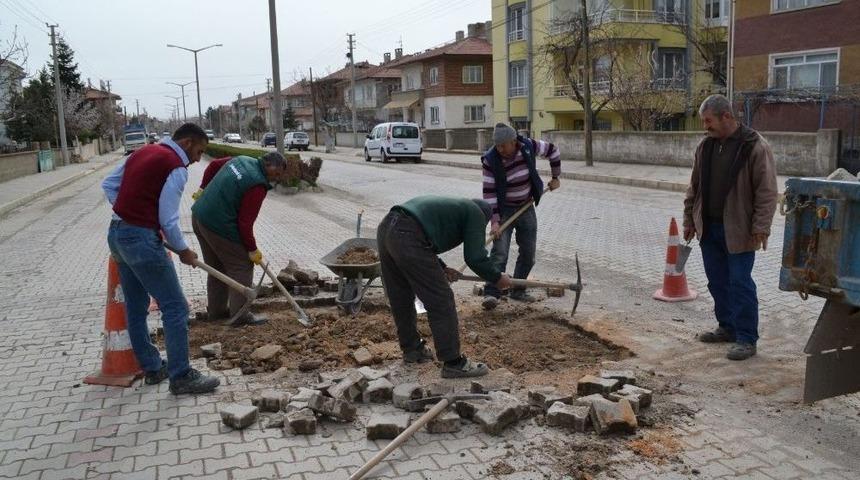Şuhut Belediyesi &Ccedil;alışmalarını Aralıksız S&uuml;rd&uuml;r&uuml;yor