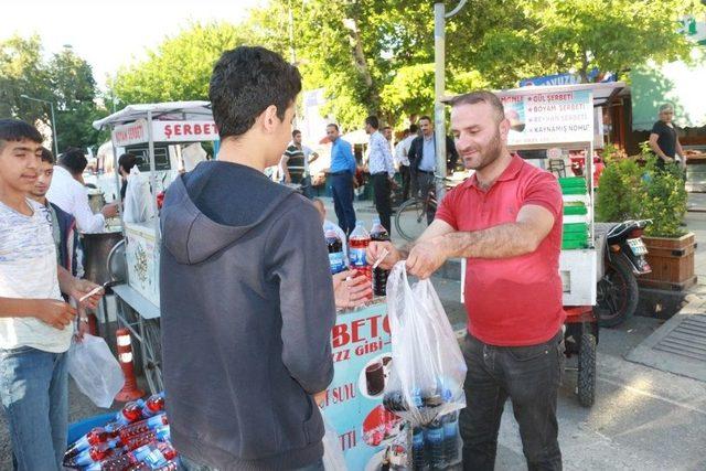 Meyan Şerbetine Yoğun Rağbet