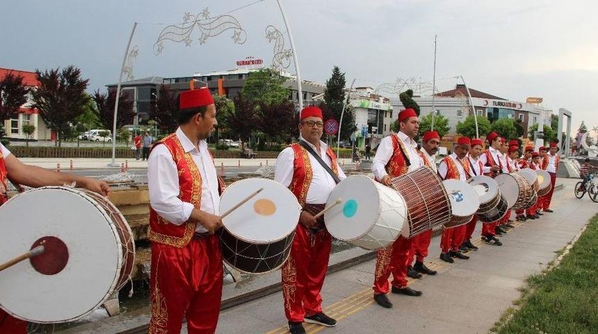 D&uuml;zce&rsquo;de Ramazan Gelenekleri Yaşatılıyor