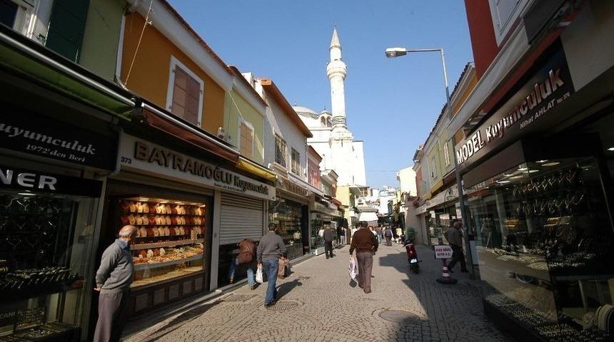 Tarihi &Ccedil;arşıya &ldquo;hayat &Ouml;p&uuml;c&uuml;ğ&uuml;&rdquo;