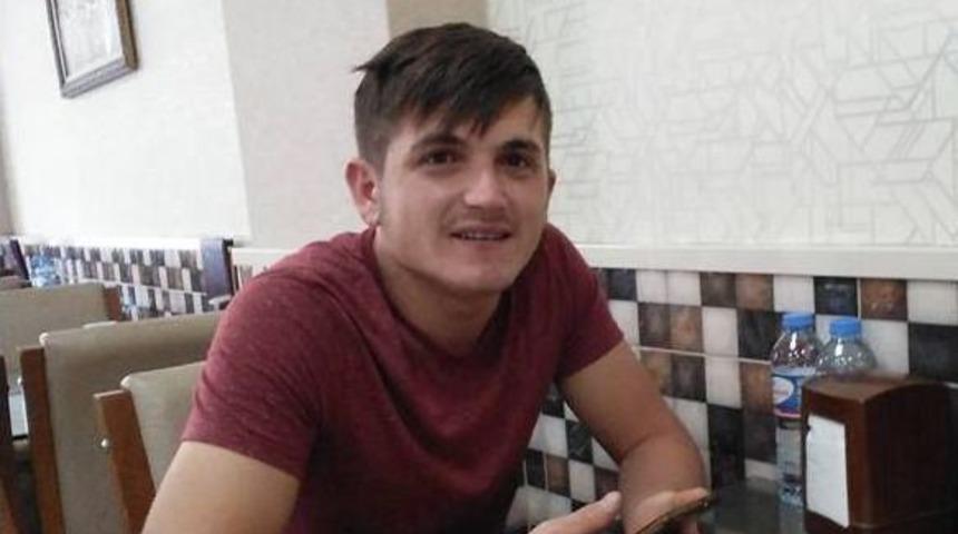 Nehre D&uuml;şen 2 Kişiden Biri Bulundu