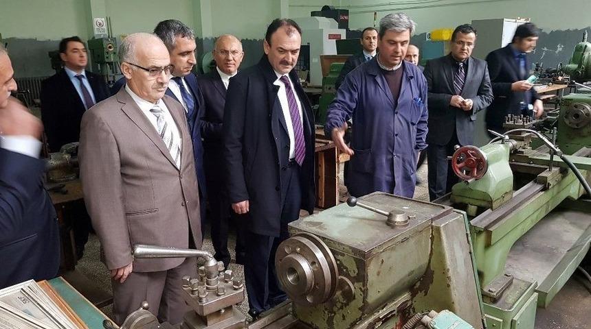 &Ccedil;andırığlu; &ldquo;meslek Liseleri Memleket Meselesi&rdquo;