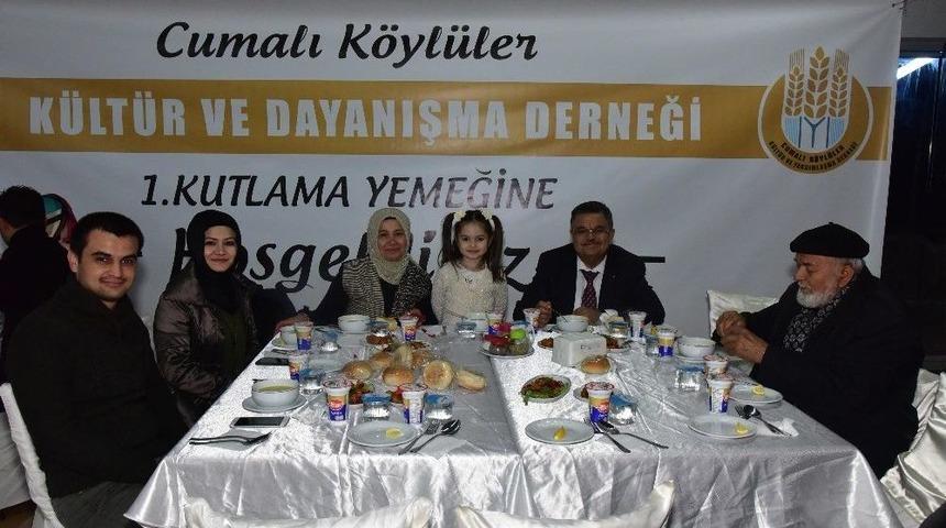 Cumalı K&ouml;yl&uuml;leri Kutlama Yemeğinde Bir Araya Geldi