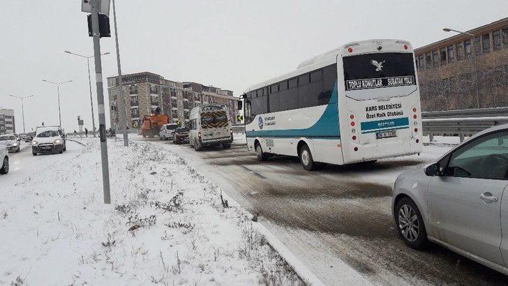 Kars’ta Kar Yağdı, Hayat Durdu G2