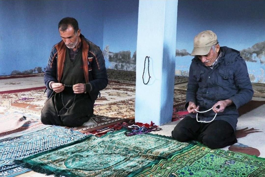 Yangın Kurbanlarının K&ouml;y&uuml;nde 3 Aydır Ezan Okunmuyor