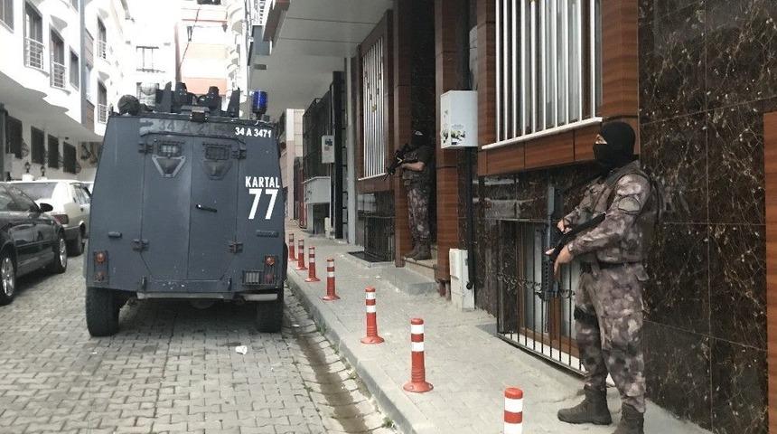 Kağıthane’de Helikopter Destekli Şafak Operasyonu