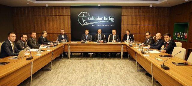 Bakan Osman Aşkın Bak, Kulüpler Birliği’nde