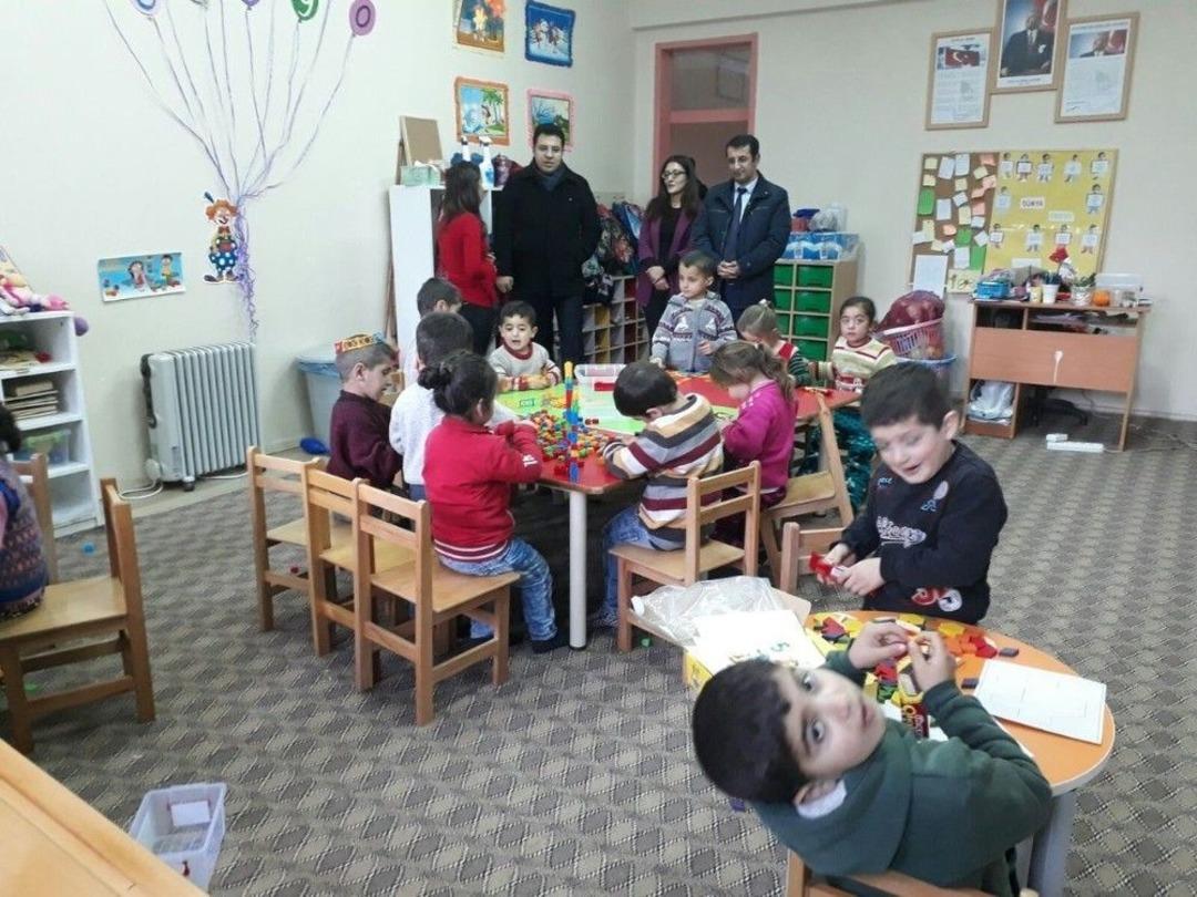 Kaymakam &Ouml;zcan&rsquo;dan Mahalle Ziyareti