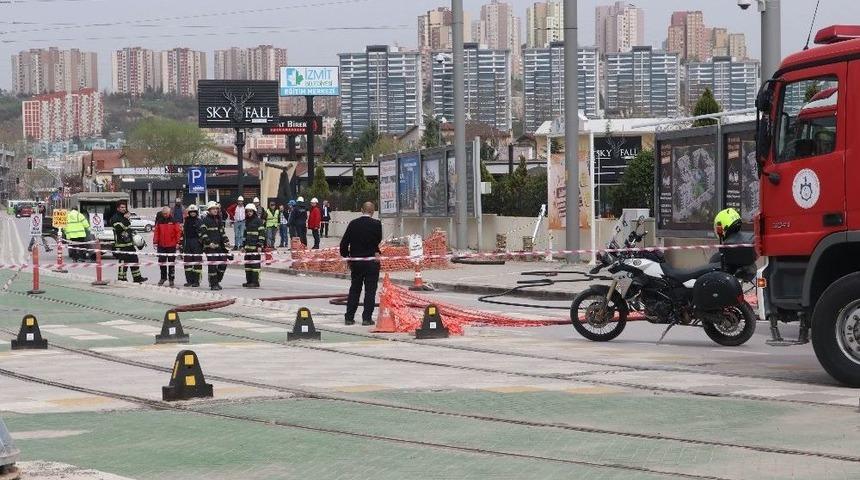Kazı Sırasında Doğalgaz Hattı Delinince Tramvay Seferleri İptal Edildi