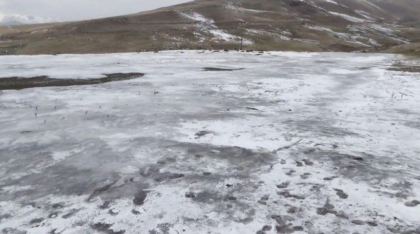 Tarla Buz Pistine D&ouml;nd&uuml;