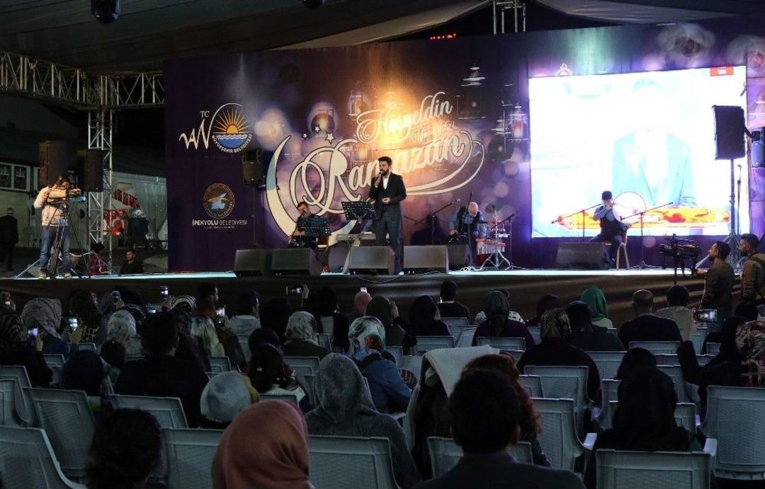 Van B&uuml;y&uuml;kşehir Belediyesi, Vanlılara Eski Ramazanları Yaşatıyor