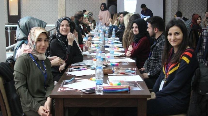 &Ouml;ğretmen Ve &Ouml;ğrencilere &lsquo;psikolojik Travmaya Yaklaşım Ve M&uuml;dahale Y&ouml;ntemleri&rsquo; Eğitimi Verildi